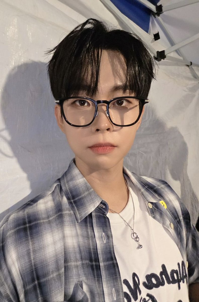 저는 상엽님 정면 조아해요 ,,,