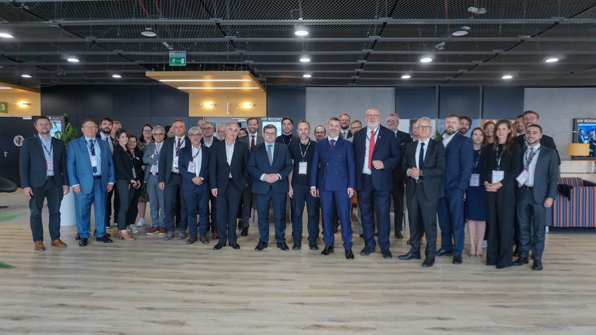 I have been elected Vice-Chairman of the CER Management Committee.

I deeply appreciate this trust and take it as a commitment to ensure that the voice of Czech railways carries greater weight at the European level. Congratulations to my colleagues Sophie Dutordoir (<a href="/SNCB/">SNCB</a>),