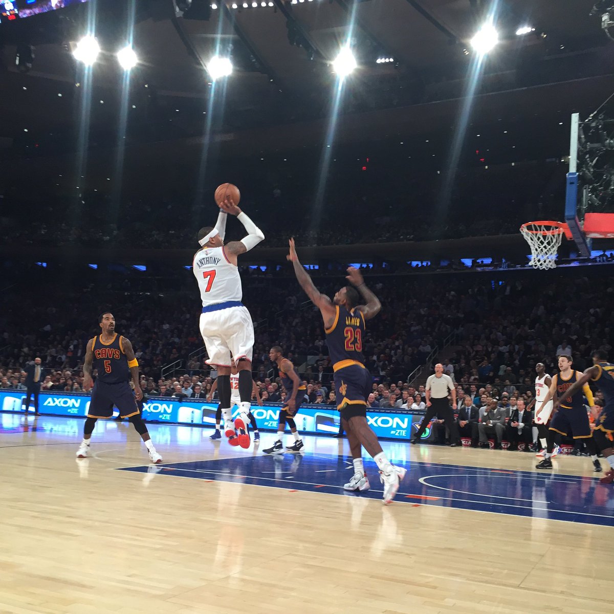 vintagelarrywu's tweet image. Was missing Knicks basketball and found/remembered some of the most legendary photos I’ve ever taken! 

#melo #knicks #tape #stayme7o #Lebron #LebronJames #Carmelo #CarmeloAnthony