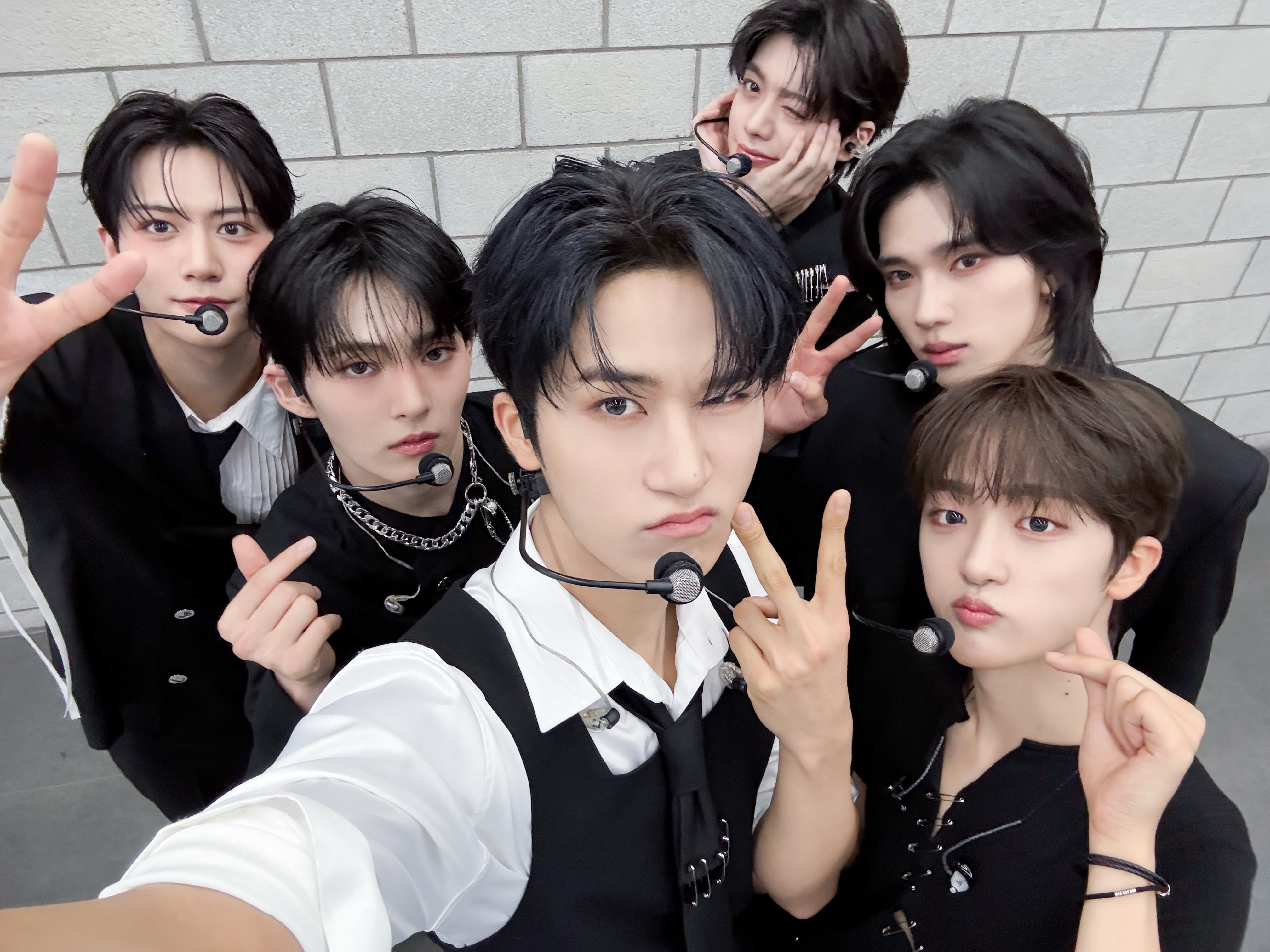 LUN8 ルネイト itta ジュヌ 준우 証明写真 LUN8 ルネイト itta ジュヌ 준우 証明写真