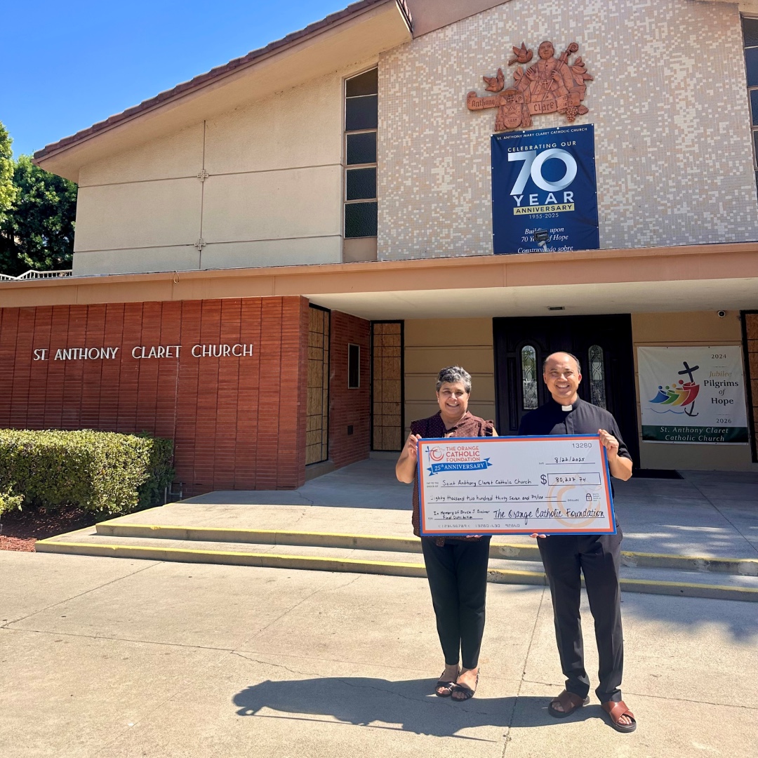 #CheckItForward! St. Anthony Claret Church has been blessed with a generous final gift from a late parishioner's trust. The parish community is deeply grateful to have been remembered in such a meaningful way.
📸 : Fr. Bill Cao, pastor and Arcelia Rodriquez, business manager.