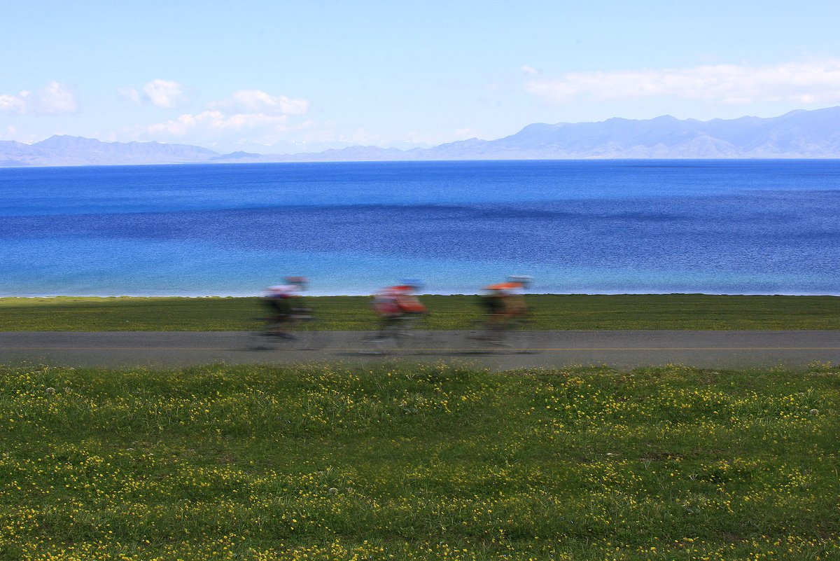 Frontlinestory's tweet image. #FrontlineFocus: 70 Years of Glory: Xinjiang’s New Chapter – Heritage Protection &amp;amp; Innovation

2025 marks the 70th anniversary of the #Xinjiang Uygur Autonomous Region. Let’s celebrate a vibrant mix of #heritage, creativity and cultural innovation:

🔸 Heritage Protection: 195…