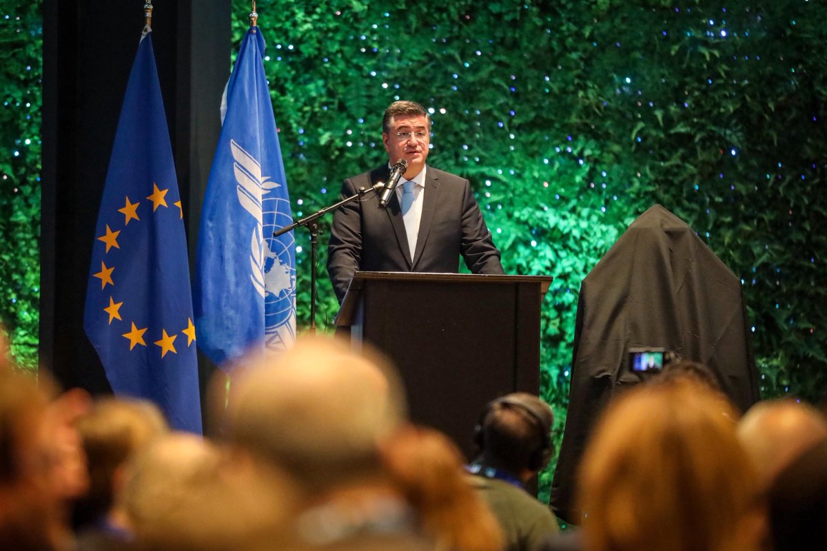 Transport_EU's tweet photo. 🚀A busy week has kicked off at #ICAOA42 in Montréal!

Yesterday, #EUTransport Commissioner @tzitzikostas,  DG Magda Kopczyńska &amp; Director for Aviation Filip Cornelis joined several events to discuss global aviation cooperation. 

@ICAO https://t.co/DGimluOEkK