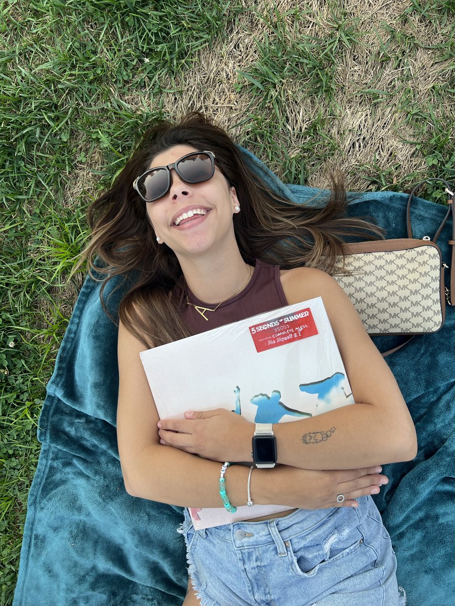 Happy Birthday #5SOS5 you really made your mark 🖤