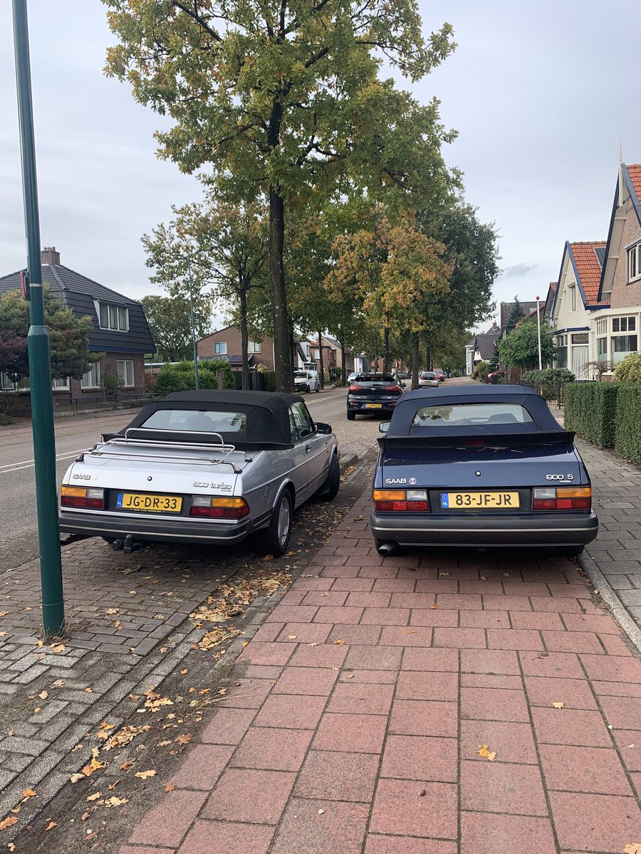 Number 4 from Soest in my almost top 200 list is a 900 Convertible from February 1986. In 1986 SAAB started with building the Convertible. Only 400 were built. So one of the first from 1986 makers it rare. I have no idea how many there are still left from 1986.