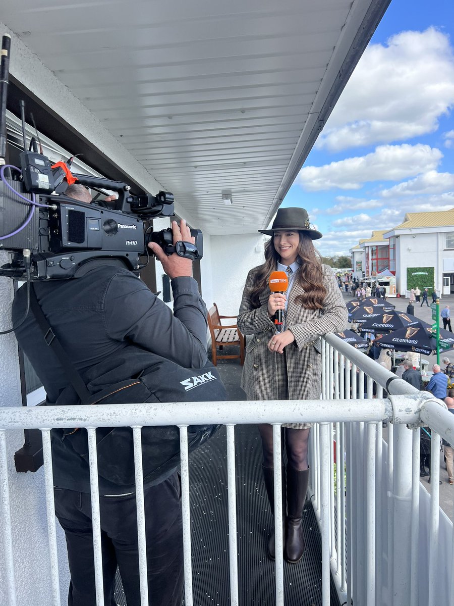 🏇🏼📺 Tá muid beo ar <a href="/TG4TV/">TG4</a> 

<a href="/Rasai_BEO/">Rásaí BEO TG4</a> <a href="/ListowelRaces/">Listowel Races</a>