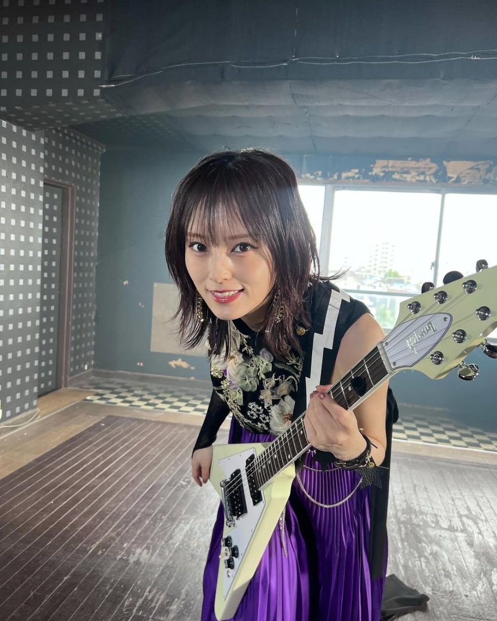 ☞☞ 山本彩 あいまって。直筆サイン入り ☞☞ 山本彩 あいまって。直筆サイン入り - メルカリ
