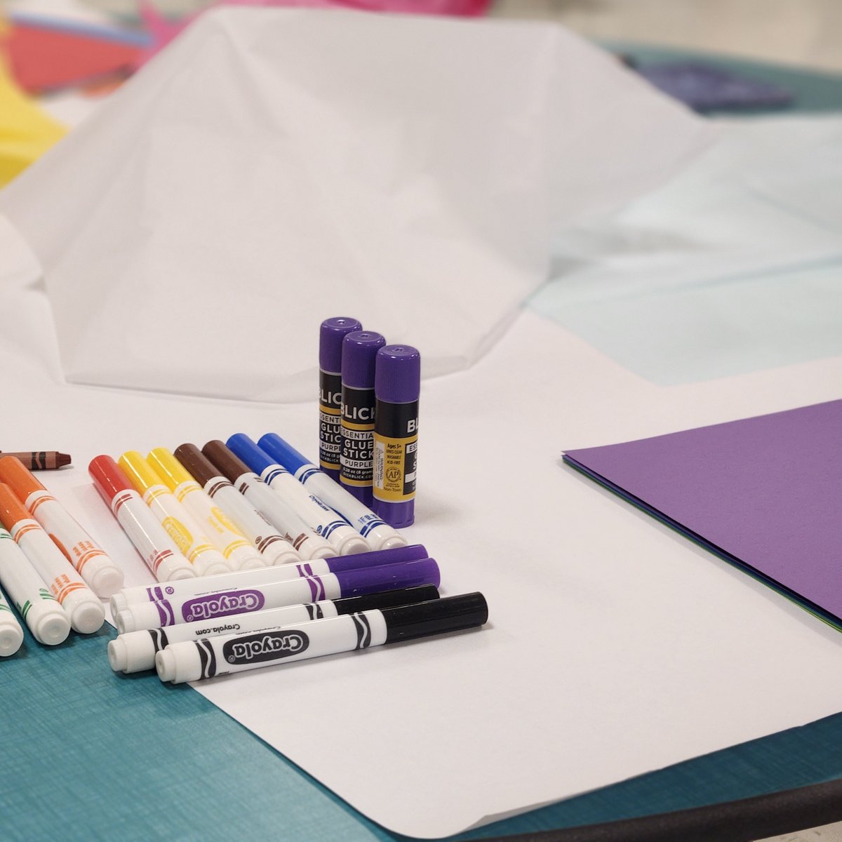 🎨 A massive THANK YOU to our PTA and @BlickMaterials for sponsoring our first Art Family Night! 💙✨ Your support brought creativity to life! What was your favorite part? #ArtFamilyNight #ThankYou #CommunitySupport