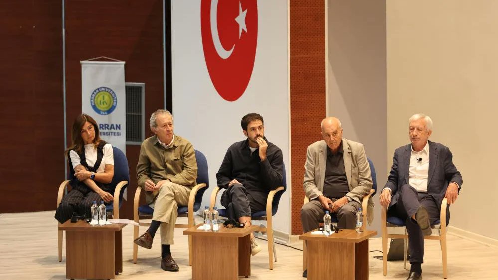 urfadegisim63's tweet image. Taşın diliyle konuşan şehirde mimarlık zirvesi: Urfa, dünyayı ağırlıyor 

urfadegisim.com.tr/tasin-diliyle-…
#Sanliurfa #tarihisehir #mimar #ağırlama  #kültürelzenginlik