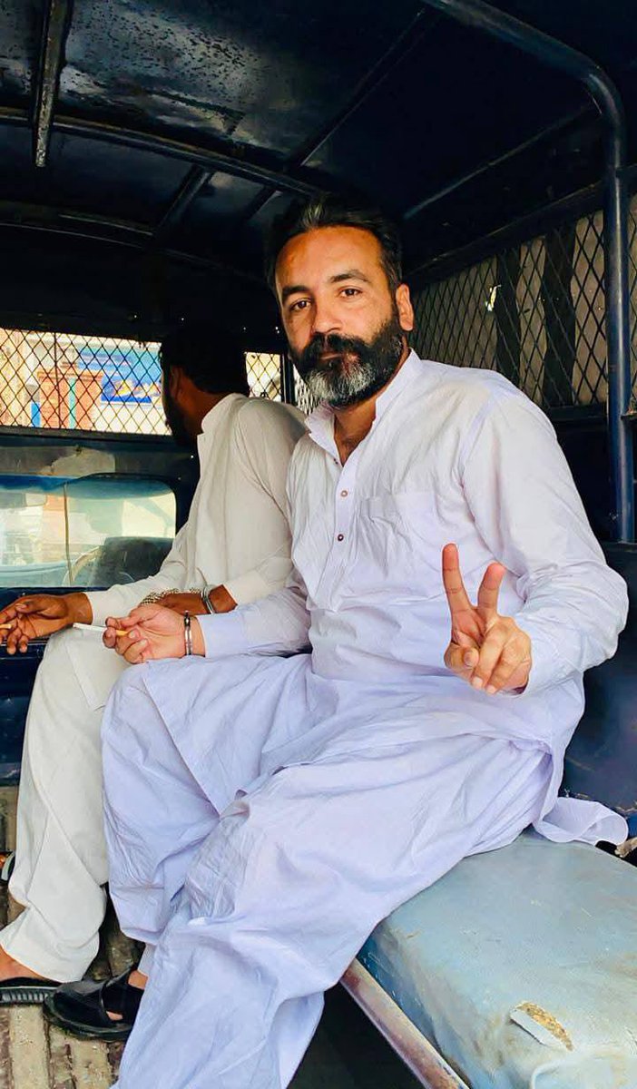 Saqlainbashirc2's tweet photo. وقار خان کی قربانیوں کو سلام پیش کرتا ہوں
ہم جنوبی پنجاب انصاف یوتھ ونگ کے ساتھ ہونے والی زیادتیوں کی شدید الفاظ میں مذمت کرتے ہیں
#StandwithIYWSP_WaqarKhan
@AbdulKhalidPT https://t.co/xHPGBhPbNR