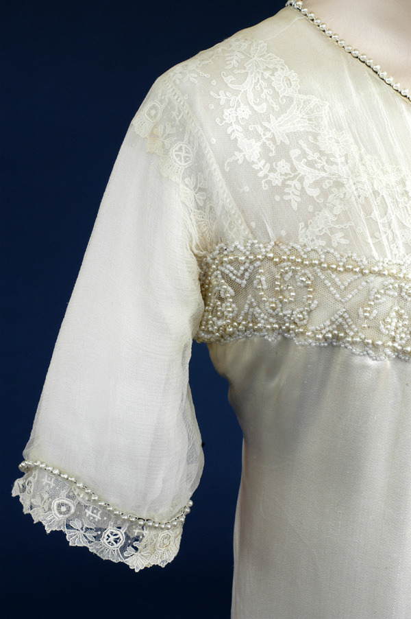 WikiVictorian (@wikivictorian) on Twitter photo Wedding dress by Lucile, 1912. Bowes Museum Wedding dress by Lucile, 1912. Bowes Museum