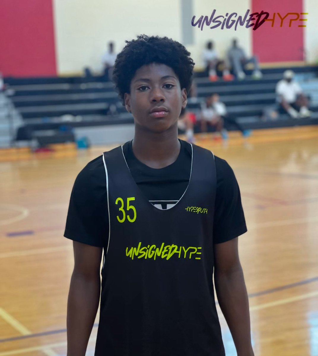 HypesouthMedia's tweet image. Trenton Collins disrupted dribblers 94ft with constant ball pressure. He also hit open shots with accuracy in catch-and-shoot situations. #UnsignedHype