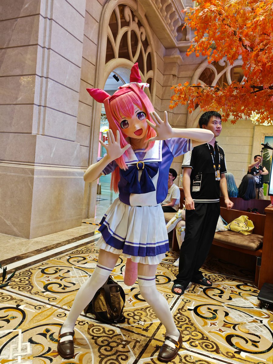 感谢 <a href="/winter1u1u/">Lulu@Pajama Guardian😴</a> 的返图，p4是1u1u！太可爱了忍不住拍下来发出来了！
一个让人印象特别深刻的活泼小马！真的太可爱了，而且变娃过程中拍的照片也特别专业真的太强了，同时也超级辛苦！