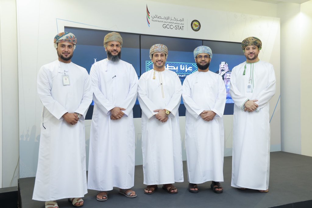 GCCStat's tweet photo. #صور المركز الإحصائي لدول مجلس التعاون
لدول الخليج العربية يحتفل باليوم الوطني الـ95 للمملكة العربية #السعودية بحضور سعادة الدكتور محمد الشراري مستشار سعادة سفير المملكة العربية السعودية في سلطنة عمان 

#اليوم_الوطني_السعودي_95 

#الإحصائي_الخليجي https://t.co/Nwod2ROXWi