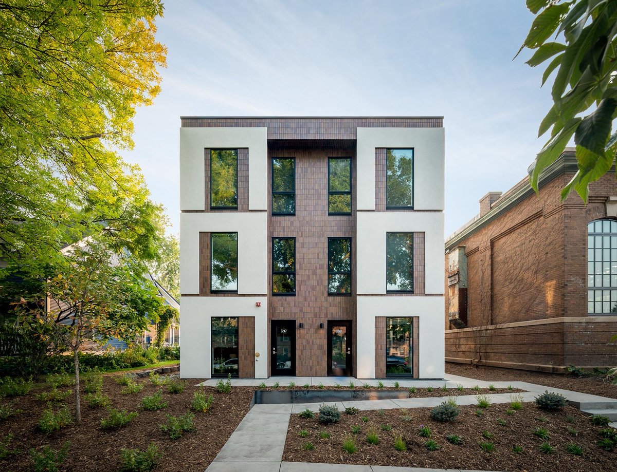 seandsweeney's tweet image. New developers should start small.

Don’t try to build 200 units on your first project.

Start by building 10. Or 20.

You will make a ton of mistakes on your first project.

There are a million things you don’t even know that you don’t know yet. 

Keep the capital stack…