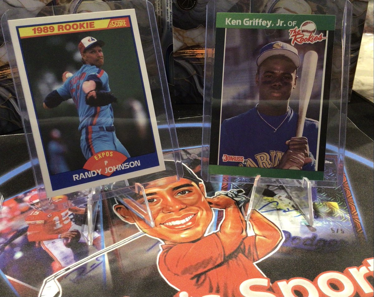 Today‘s giveaway: Rookie Griffey and Johnson!
Like✅Follow✅Repost✅
Winner  Sunday!