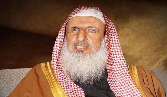 هلكَ #مفتي_عام_المملكة ولم ينصر الفلسطينيين بكلمة واحدة 
هلك ولم يساند الحق بحرف واحد
هلك ونتنياهو المجر.م راضٍ عنه جداً 
يا ويلك من عذاب سقر🔥

#اليوم_الوطني_السعودي_95 
#محمد_بن_سلمان #فلسطين #السعودية #الكرة_الذهبية