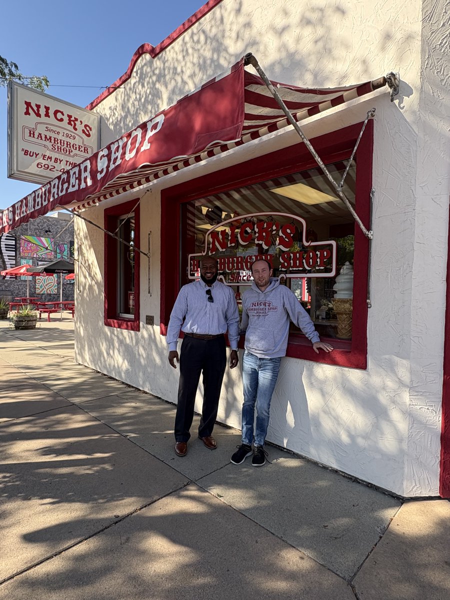 Stopped by Nick’s Hamburger Shop in Brookings to meet new owner Justin Price. Since 1929, Nick’s has been a tradition for families and students. Excited to see it thrive for years to come.

#Brookings #NicksHamburgers #JulianForSD #SDStrong