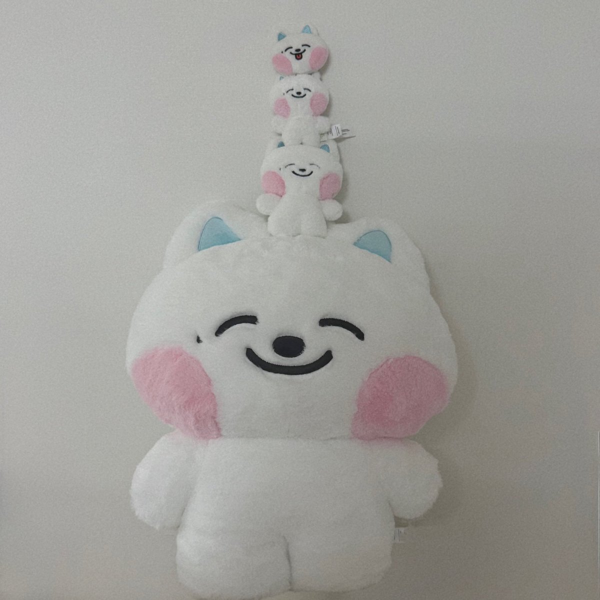아따 :3 tweet media