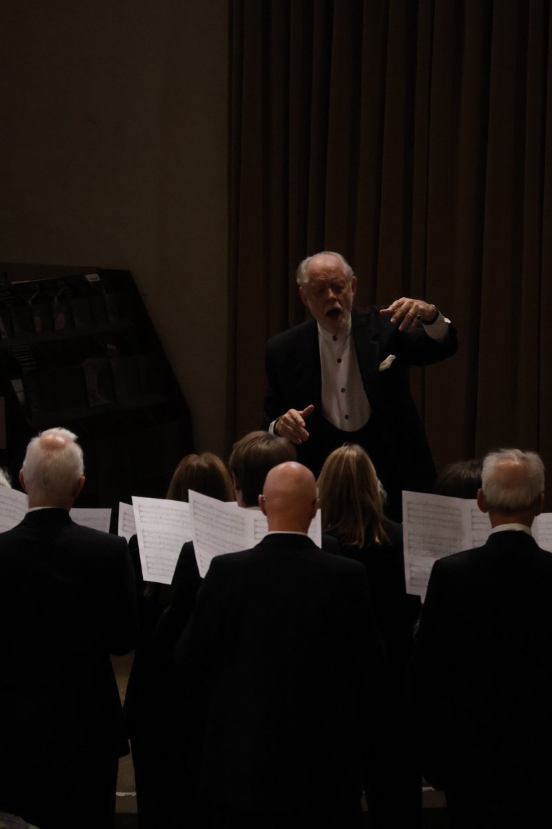 osjevents's tweet image. What a way to open our autumn season - a heartfelt thank you to everyone who joined us! From the soaring melodies, a world premiere and the warm atmosphere, it was a night to remember. We look forward to sharing more special musical memories with you soon!