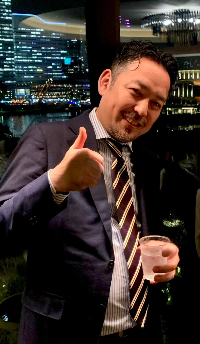 たつ 용 tweet media
