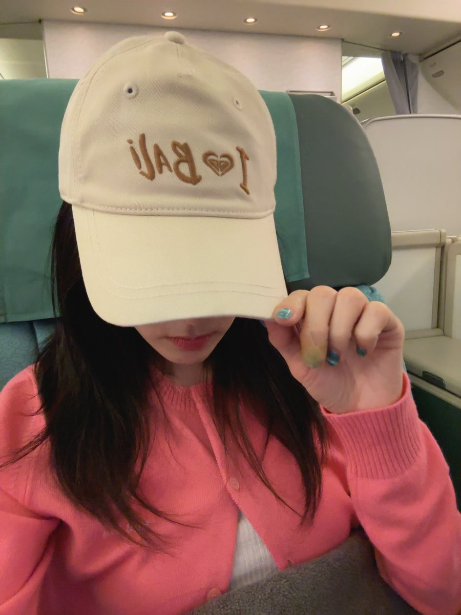krungy21's tweet photo. Memories of Bali 🌊✈️ https://t.co/Ribzya3ux6