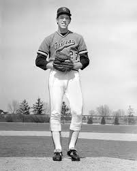 boninsportscard's tweet image. Who is your favorite player to play college ball at Bowling Green State University? I&apos;ll start. Mine is Orel Hershiser. Hershiser played in MLB for 4 different teams. Who is yours?

#favoriteplayer #OrelHershiser #BowlingGreenFalcons #baseball #NCAA #MLB #losangelesdodgers…