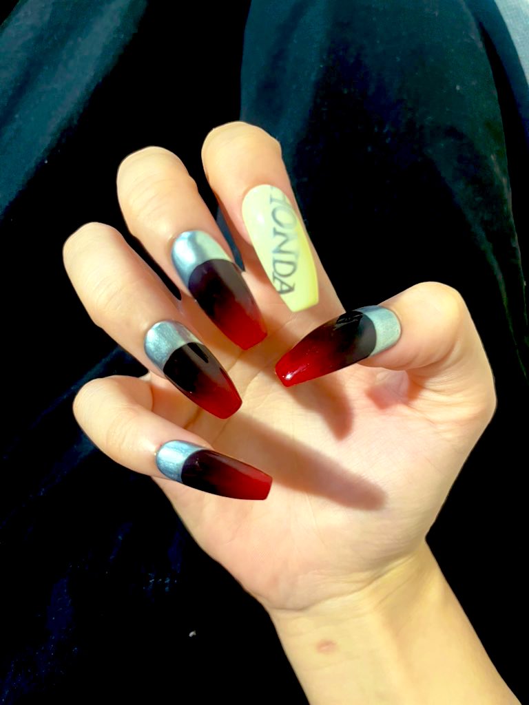 中古カチカチネイル 赤黒98X☆ブラック地雷系ワンホンサブカルゴシックゴテゴテ