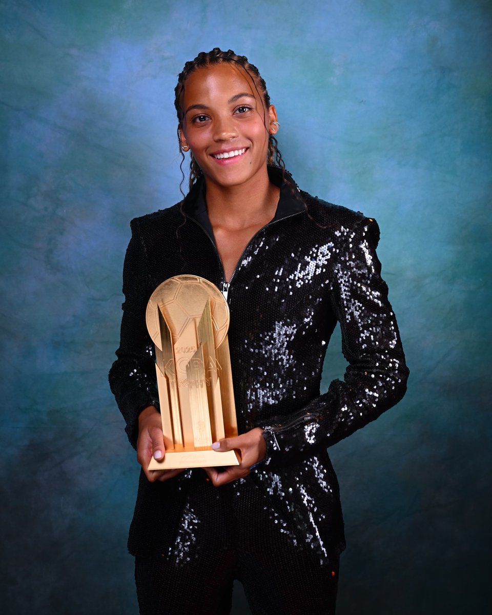 UWCL's tweet image. 💫 Vicky López = star girl 🤩

#UWCL || #ballondor