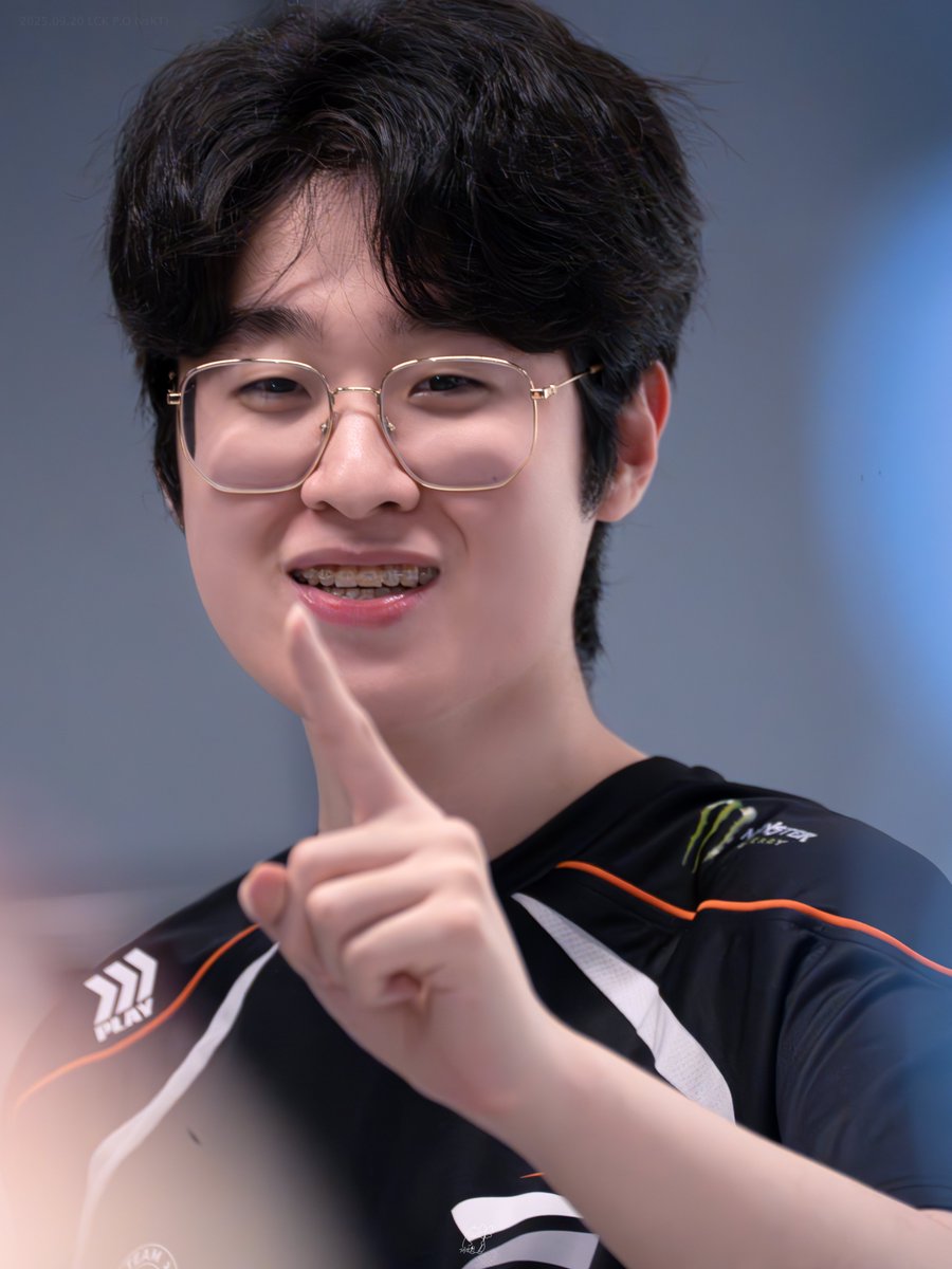 20250920 LCK P.O (vsKT)

할 수 있어, 올라가자👆🏻

#Zeus #제우스 #최우제