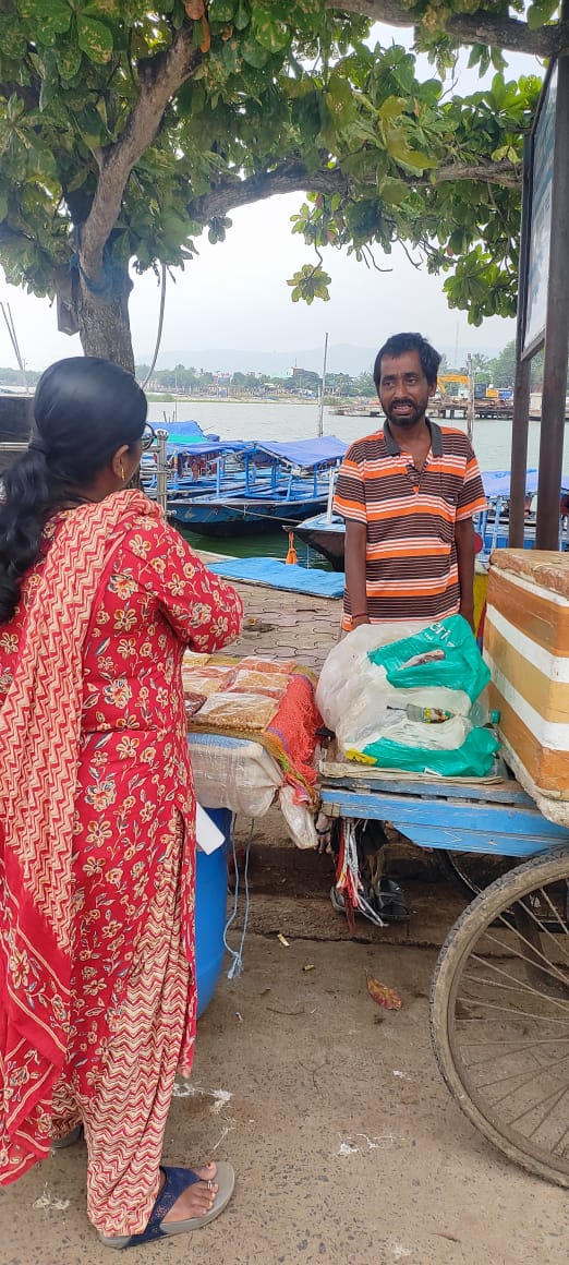 Mobilization of new application 1st, 2nd and 3rd trench loan during special Campaign Lok Kalyan Mela under PMSVANidhi scheme at BALUGAON NAC
<a href="/DUDA_Khordha/">District Urban Developement Agency, Khordha</a>  <a href="/DMKhordha/">District Magistrate Khordha</a>  <a href="/HUDDeptOdisha/">H & UD Dept</a>