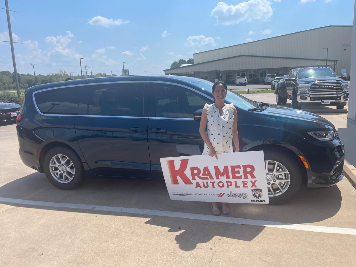 KramerCDJR's tweet image. 🥳 Congratulations to Julie on her new 2025 #Chrysler #Pacifica! We're thrilled to have you as part of the #KramerFamily. ❤️

👉 SOLD by Duane Underferth

Swing by Kramer CDJR and ask for Duane!
☎️ Call us! (936) 630-9206
🖥️ Website Link: bit.ly/3KTvcPz

#KramerCDJR
