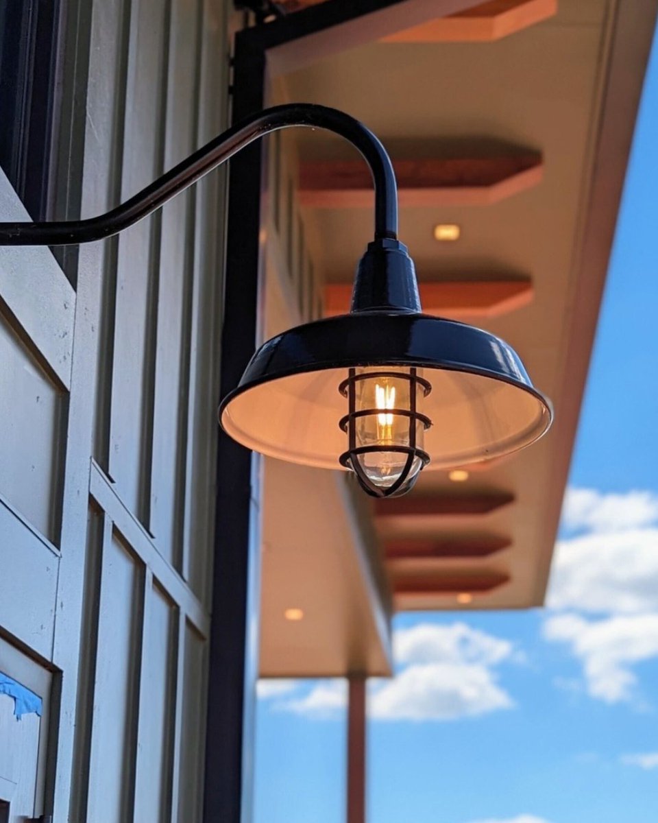 Bock Lighting tweet media