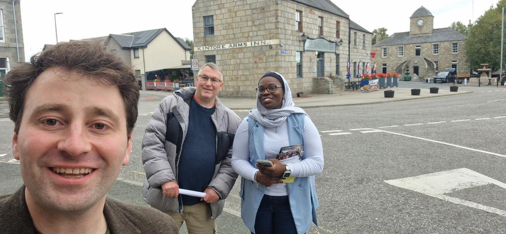 Michael Hutchison tweet media