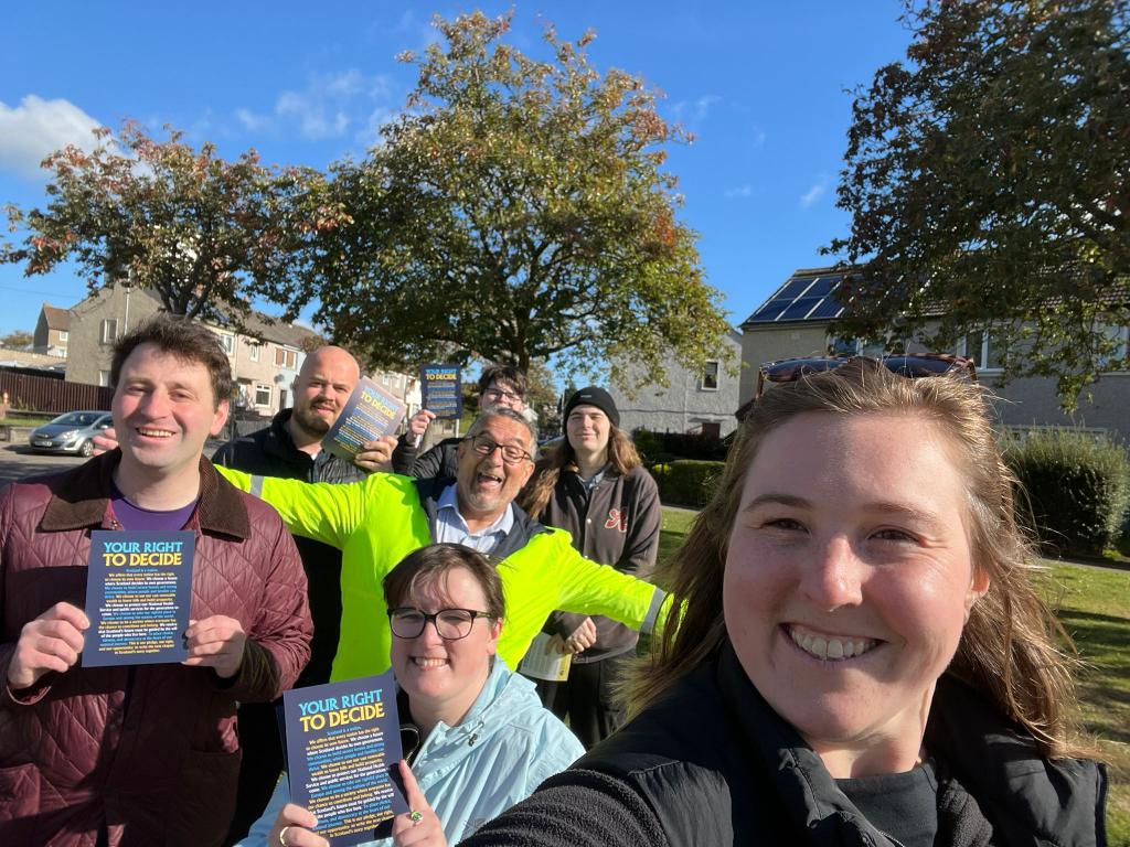 Michael Hutchison tweet media