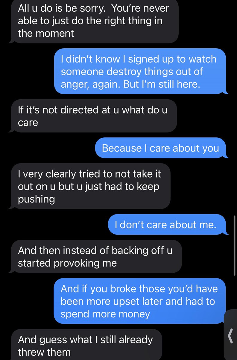 deathsamuraiszn's tweet image. Masha is an abusive piece of shit who feels entitled to everything including a Ribera Jacket. 

Anyways enjoy some of her abusive text messages
dropbox.com/scl/fo/u6yve8m…