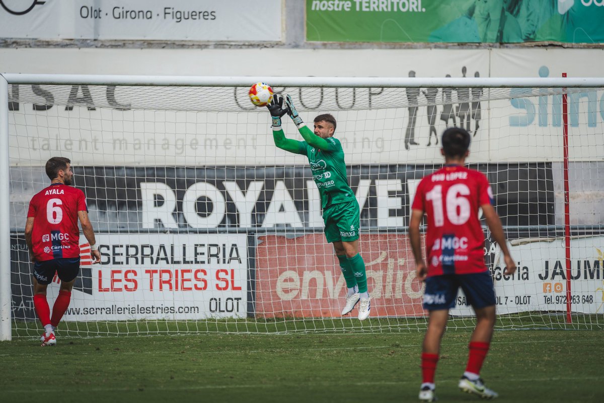 Unió Esportiva Olot tweet media