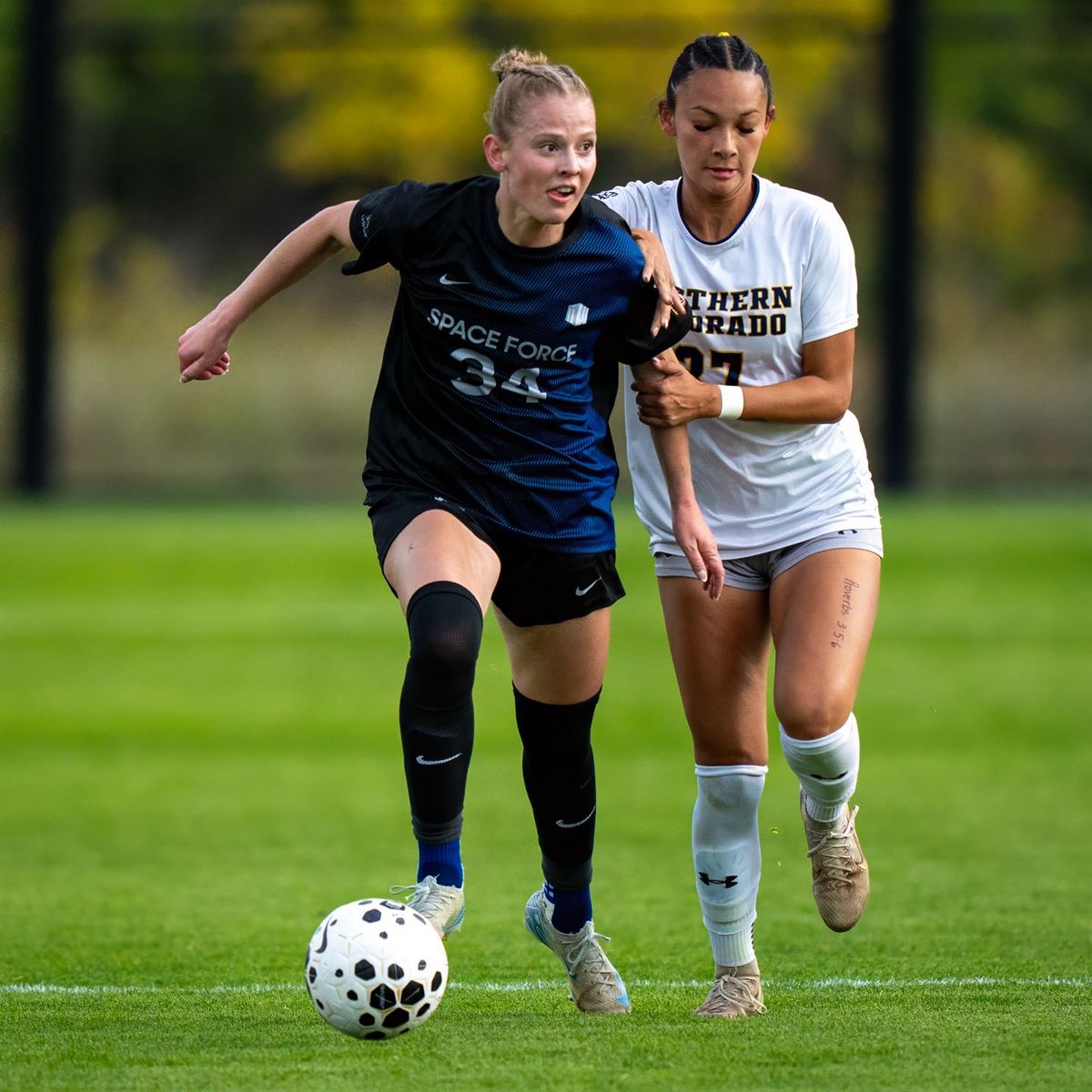 A few more Friday frames 🙌😤

📸 by Mark Coen <a href="/thisoldsong/">Smith</a>