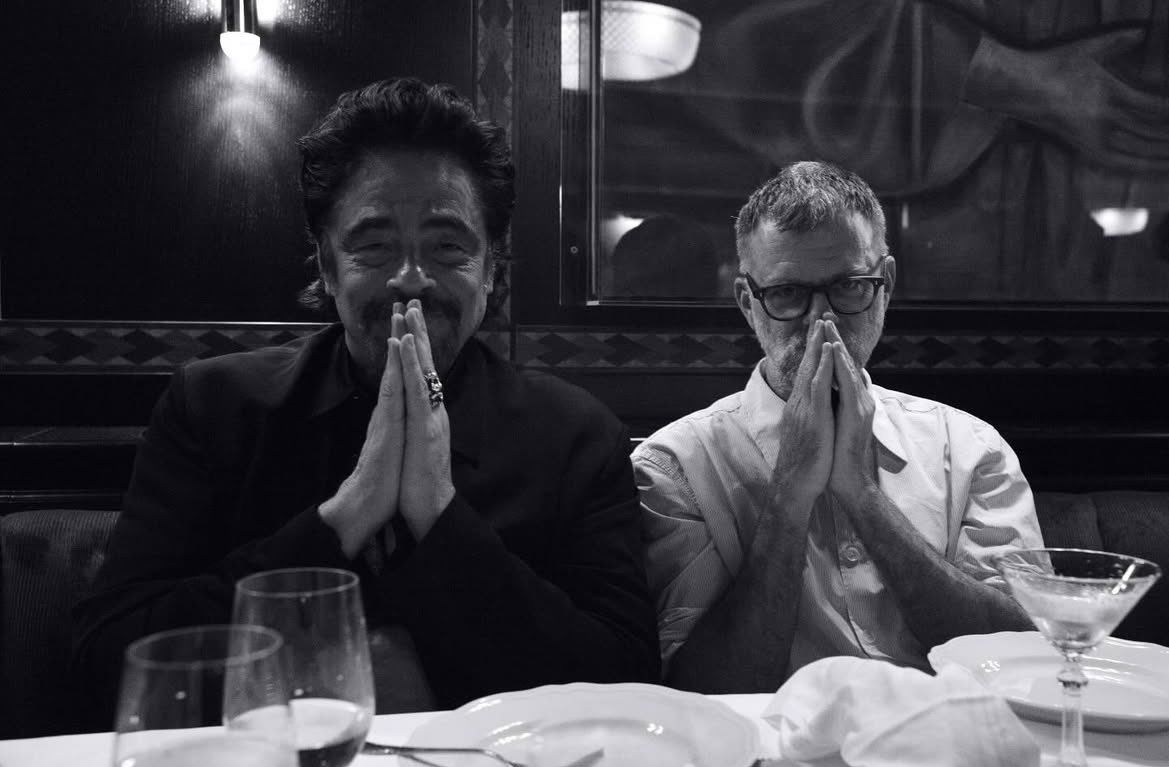 Paul Thomas Anderson and Benicio del Toro behind the scenes of “One Battle After Another”