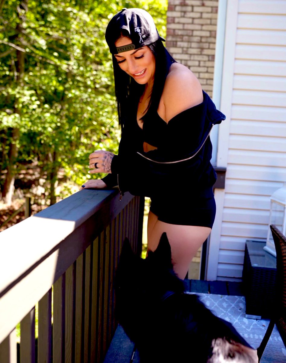 ϻεlσdψ ϻλгsнλll ™️ tweet media