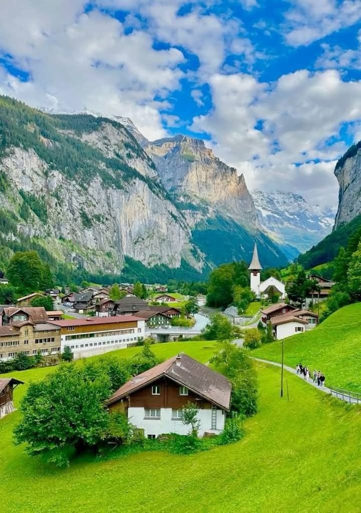 Views_of_Switzerland 🇨🇭 (@elizabeth172811) on Twitter photo 