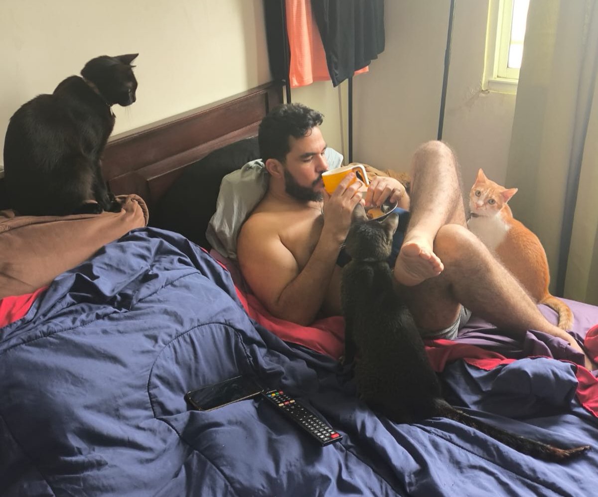 Cuenta la leyenda que mis desayunos eran solitarios antes de la llegada de los trillizos jejeje