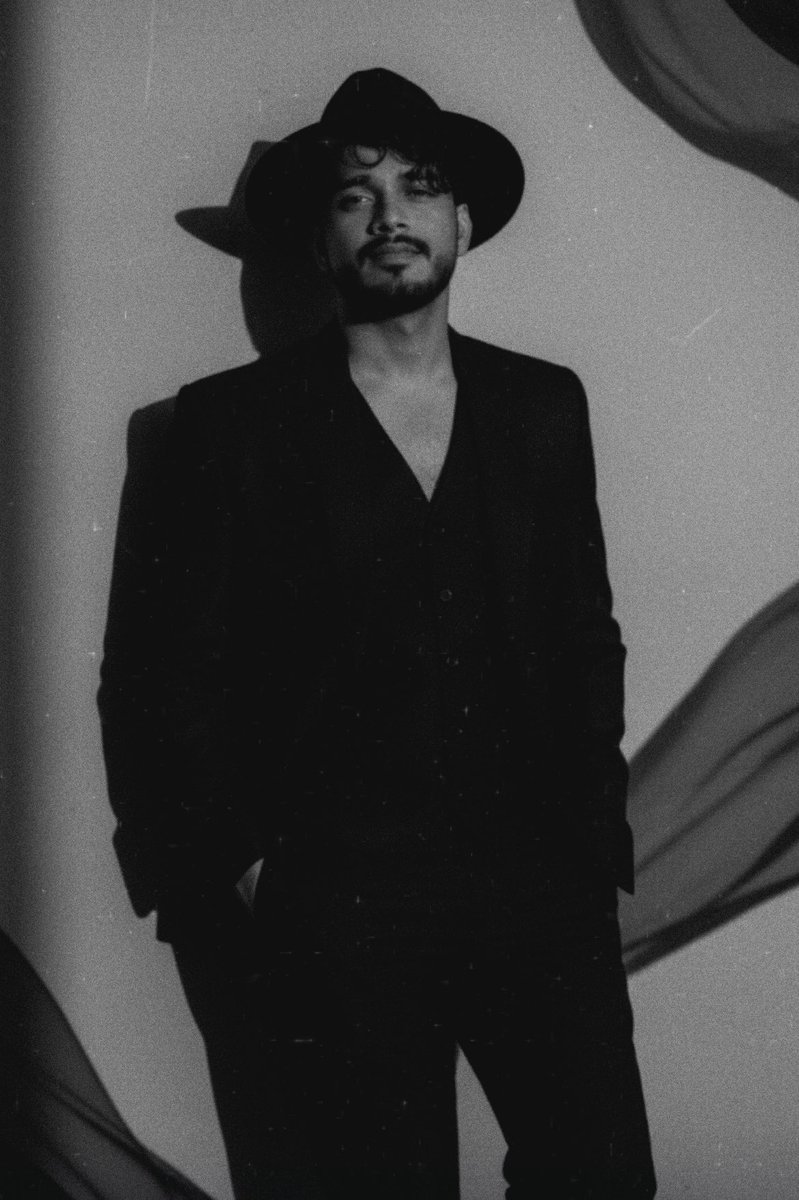 🖤😎