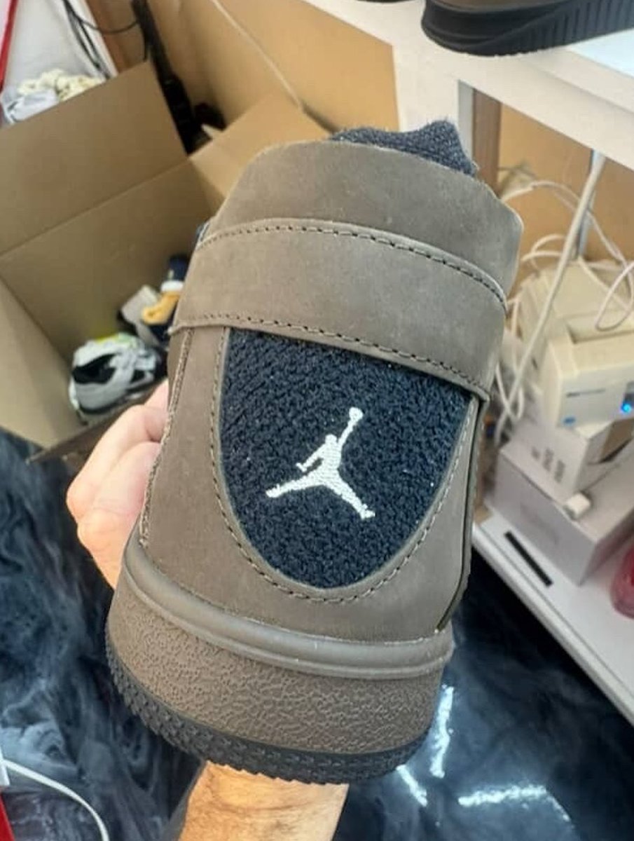 An early prototype of the Travis Scott x Jordan Jumpman Jack has surfaced 🌵👀