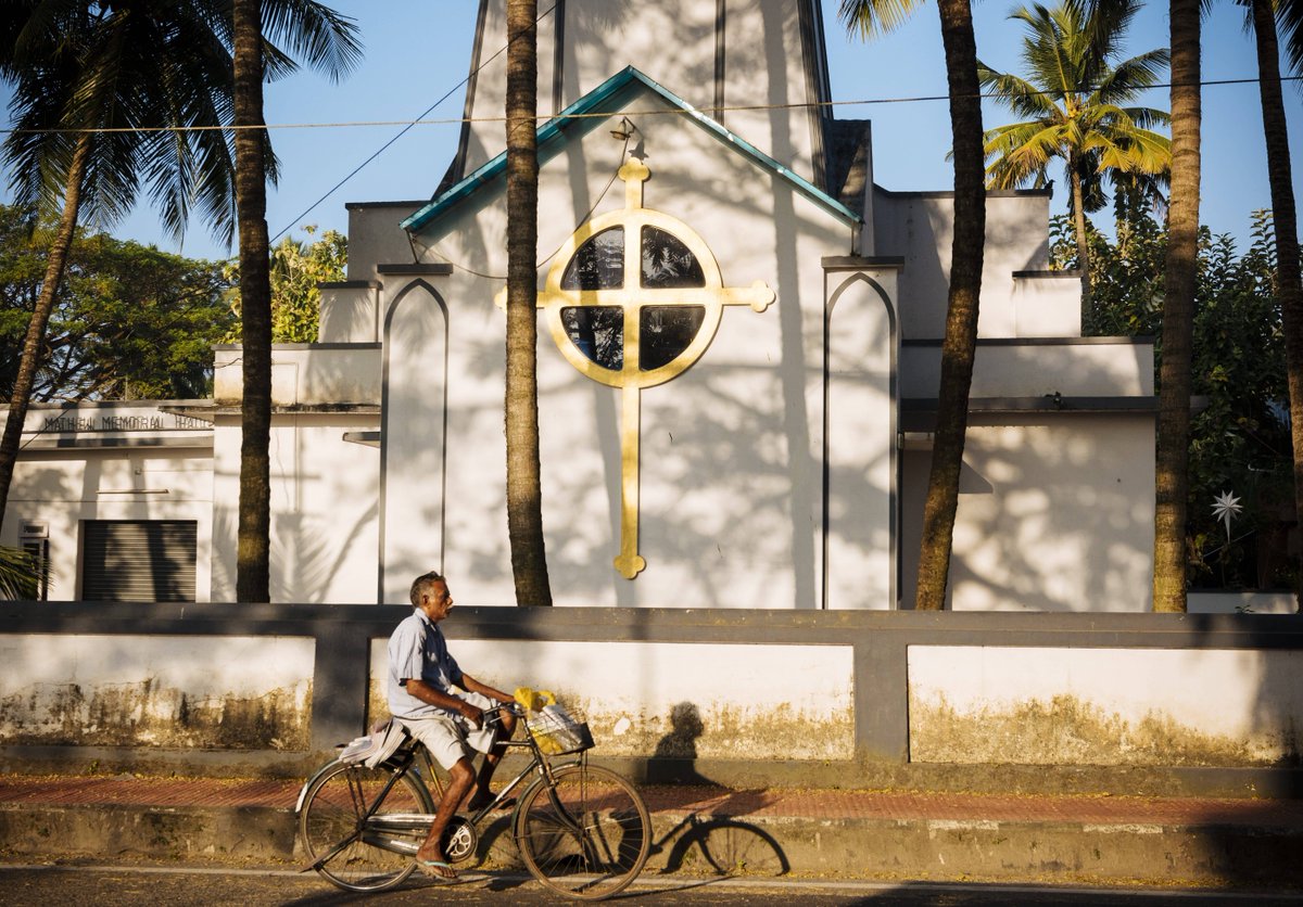 kltt670's tweet image. Please pray over this ❤️
Authorities in #Indonesia’s #CentralJava Province have halted construction of a church and related tourism compound after pressure from local council members and Muslim groups.