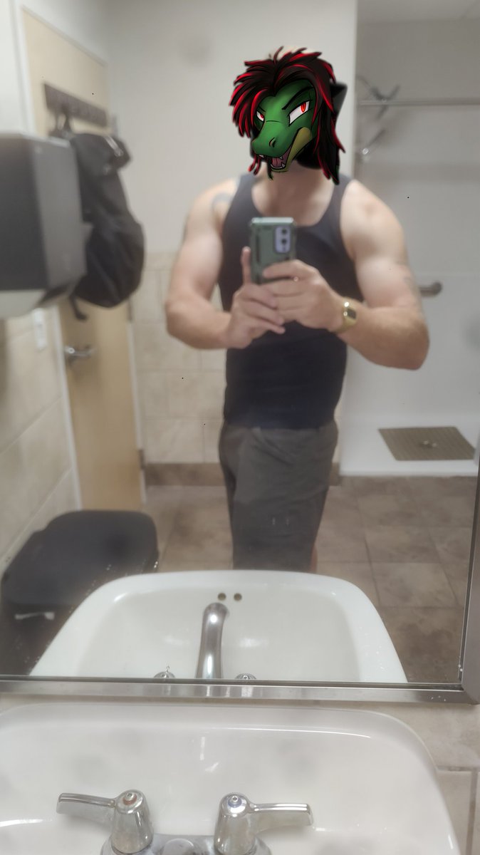 IcarusAresane's tweet photo. What people don't know is under the priest robes. 
Got a long way to go but it's nice to see some actual progress. https://t.co/47m9anHJfp