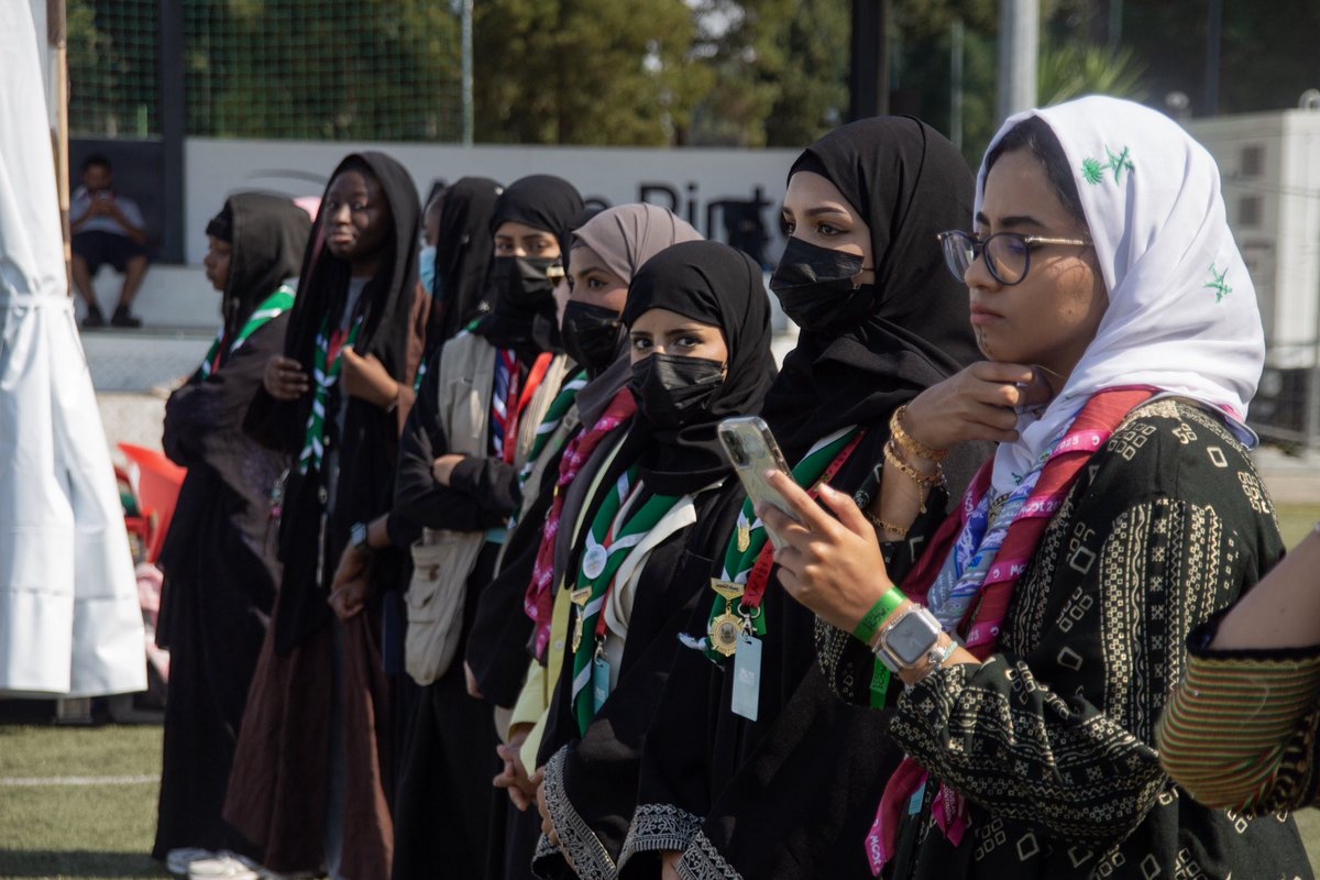 llxhu4's tweet image. تمثيلي للوطن ليس مجرد حضور باسم بلدي العظيم، بل هو أمانة احملها بكل فخر، ورسالة تبعث للعالم أن وطننا هو مزيج من العزّة والقيم الراسخة. إنه شعور يملأ القلب اعتزازًا ويجعل كل إنجاز نحققه انعكاسًا لصورة وطننا الغالي🇸🇦🤍.
#اليوم_الوطني_عزنا_بطبعنا 
#اليوم_الوطني_95 
@scouts_org_sa