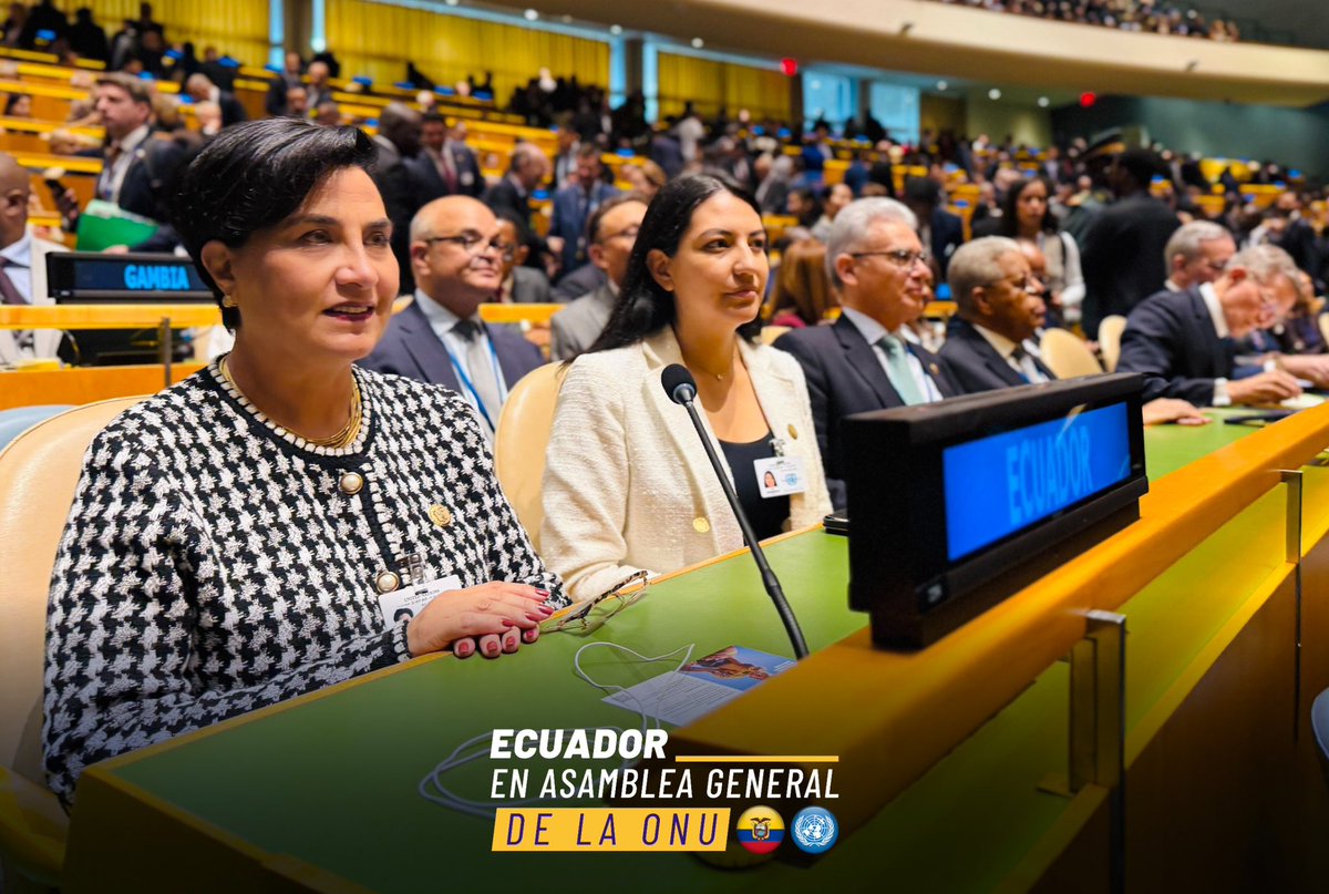 El mundo se une en la #UNGA80 🌍🇪🇨

La canciller @gabrielasommerfeldec representa al presidente @danielnoboaok y al Ecuador en el inicio del Debate General de la Asamblea General de la ONU.