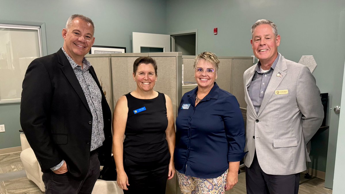AmeliaIsland's tweet photo. Thanks to everyone who joined us for this morning's Coffee with Commissioners at the Chamber, especially @NassauCOFL Commissioner Huppmann and @MyCOFB Commissioner Tuten. Coffee with Commissioners is more than a meeting. Stay informed, stay connected, and join the conversation! https://t.co/dFNXvR0lLQ