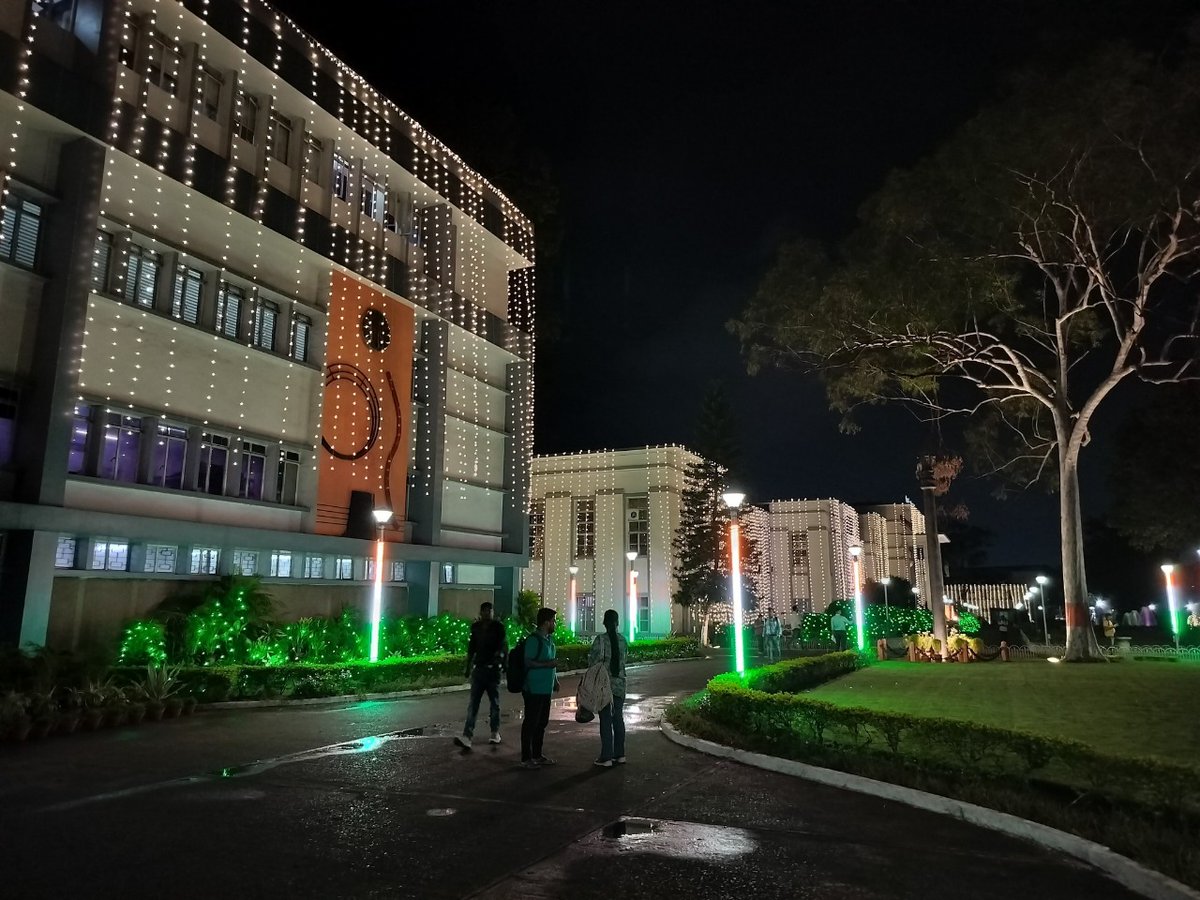CSIR_NML's tweet image. On the eve of the 84th CSIR Foundation Day celebrations, CSIR-NML has been beautifully illuminated with decorative lights, creating a festive and vibrant atmosphere @CSIR_IND